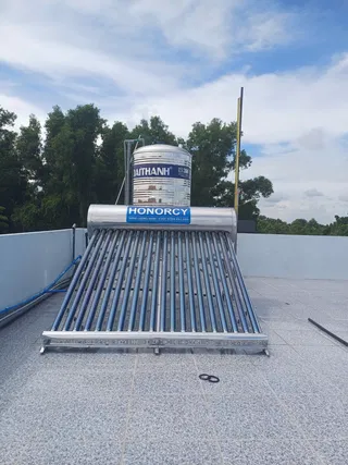 Máy nước nóng năng lượng mặt trời HONORCY 240 lít I304