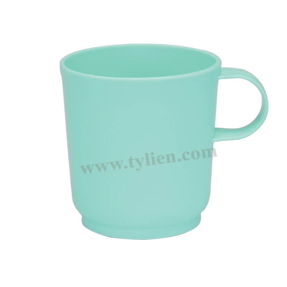 Ly Hasu nhựa Tý Liên No.0556
